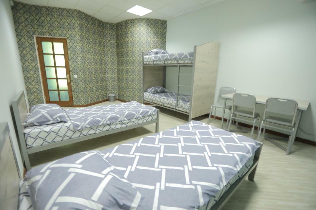 The Top Hostel Tashkent Luaran gambar