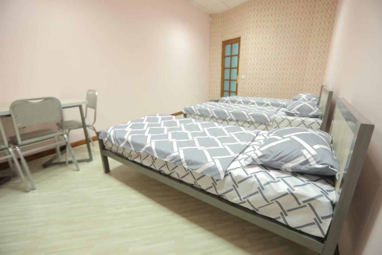The Top Hostel Tashkent Luaran gambar