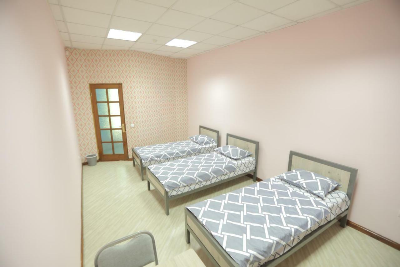 The Top Hostel Tashkent Luaran gambar