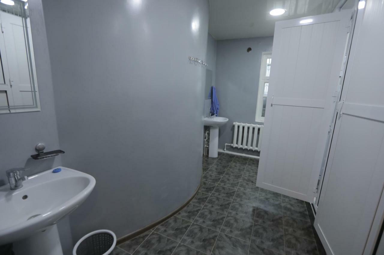 The Top Hostel Tashkent Luaran gambar