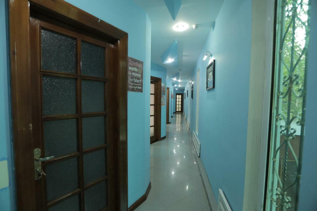 The Top Hostel Tashkent Luaran gambar