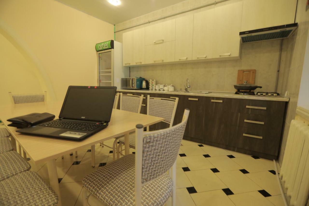 The Top Hostel Tashkent Luaran gambar