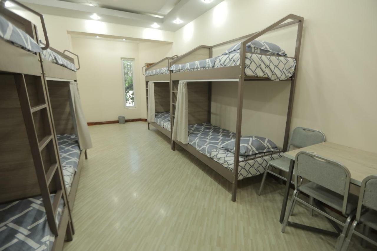 The Top Hostel Tashkent Luaran gambar